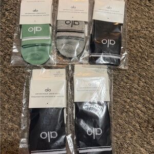ALO Yoga Half-Crew Athletic Socks - Green, Gray, Black (5-Pack)